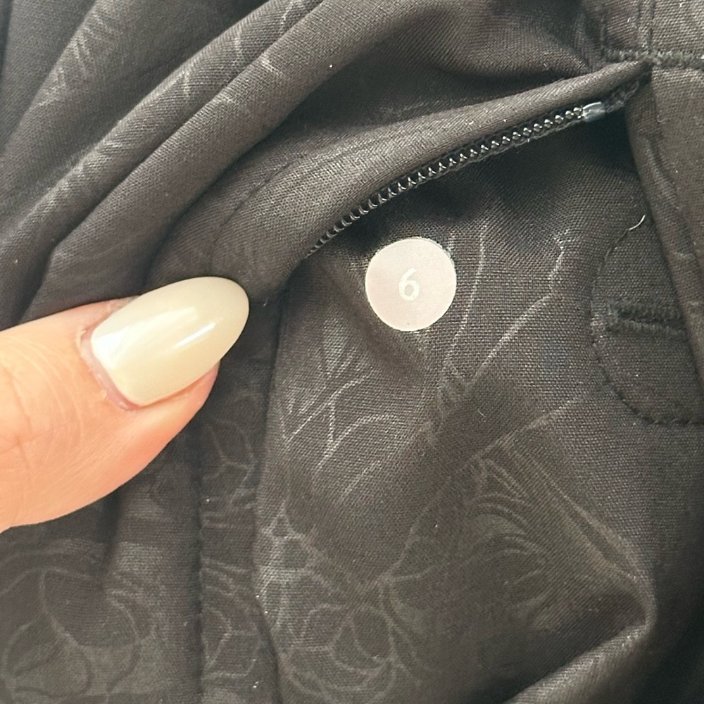 Lululemon Apres Yoga Hooded Jacket Black Dance In Snow Pattern Size 6 - Picture 9 of 11
